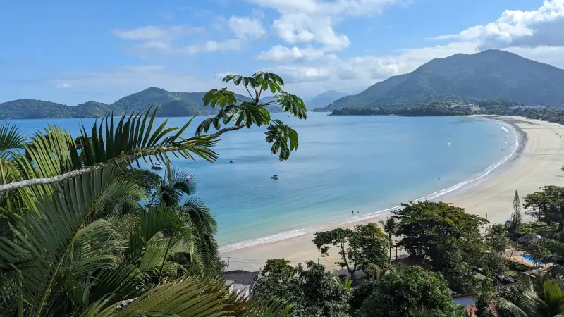 Férias de Julho em Ubatuba Acomodações Exclusivas no Catalina Hotel